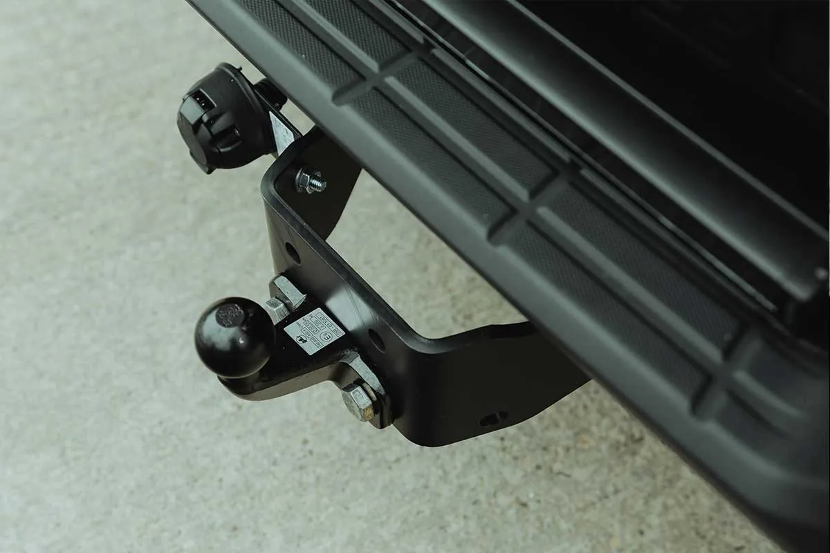 Tow Bar & Electrics